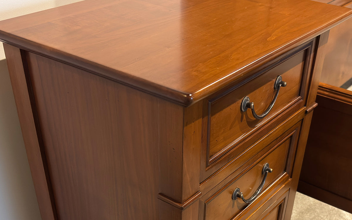 Directoire Nachttisch mit 3 Schubladen
