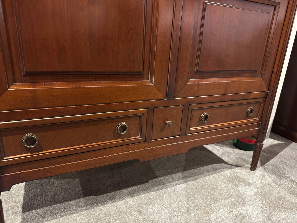 Schrank Ermitage