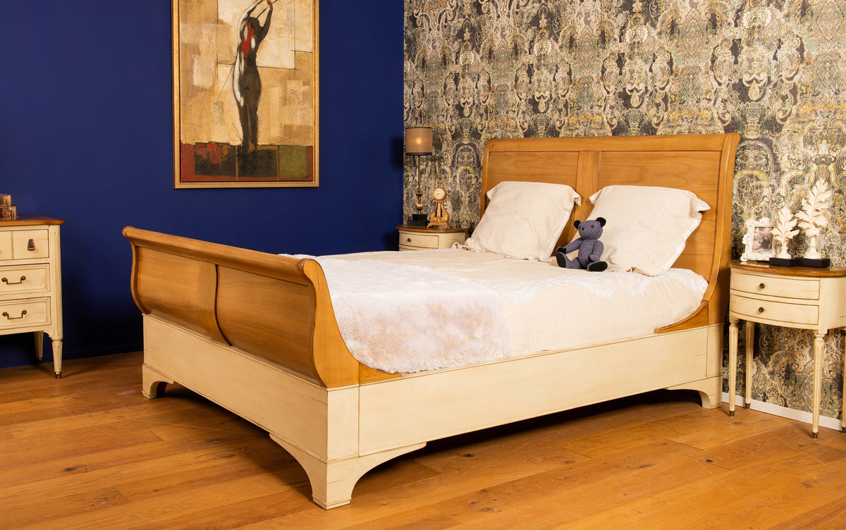 Bed Louis Philippe-Victoria hoog voetenbord