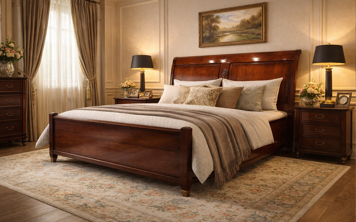 Bett Directoire hochglänzend