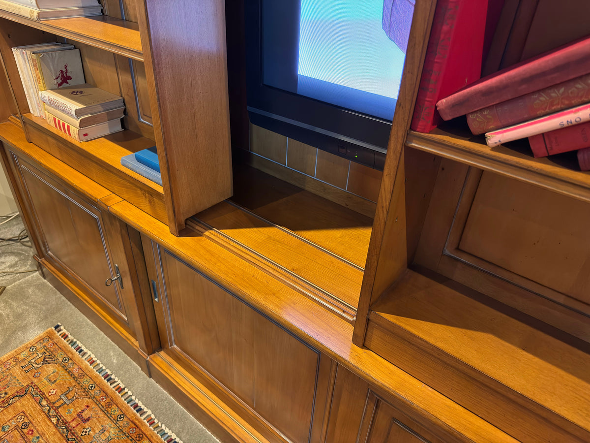 TV-Schrank Directoire