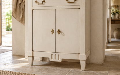 Flurschrank Ermitage