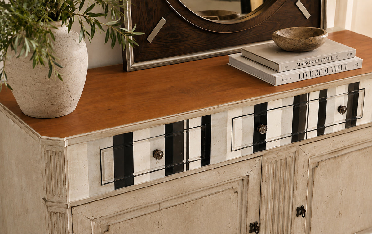 Jacob (Grand) Sideboard