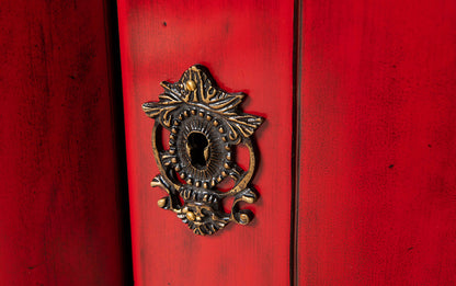 Harper rotes Sideboard