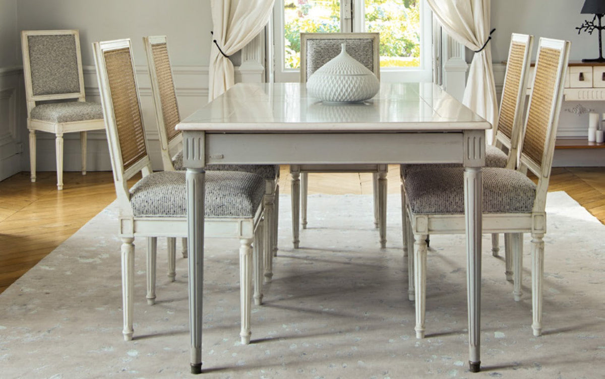 Jacob dining table