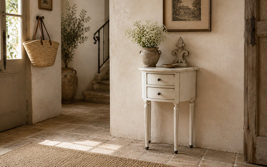 Hermitage Table