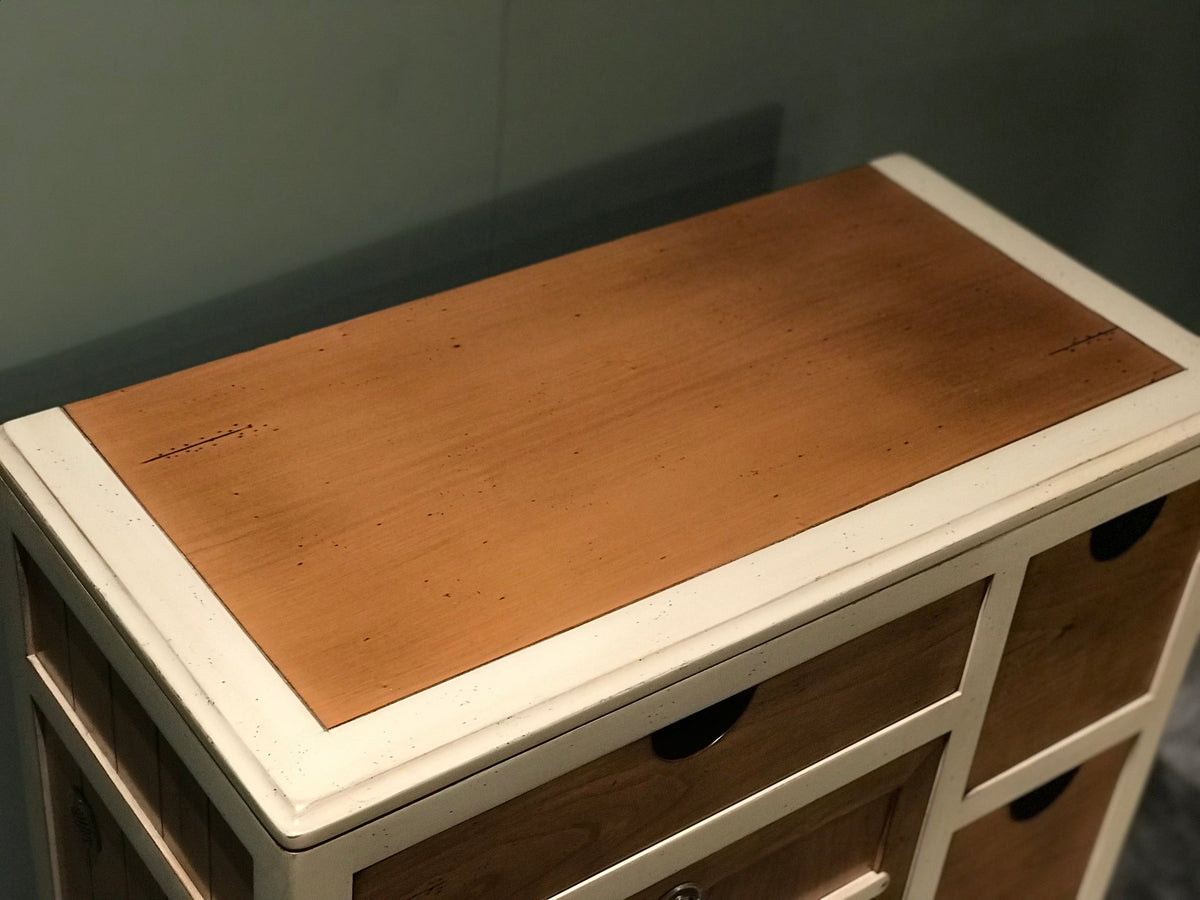 Polo cabinet