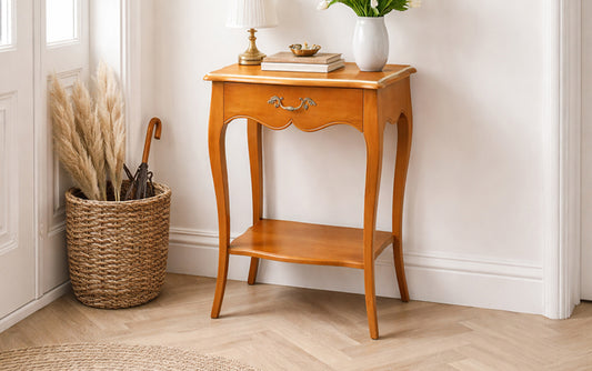 Pompadour table
